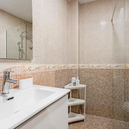 1 Bedroom Flat In Center * Malaga