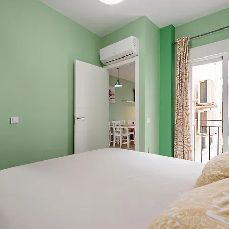 Apartment 1 Bedroom Flat In Center
