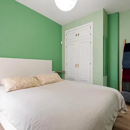 Apartment 1 Bedroom Flat In Center *